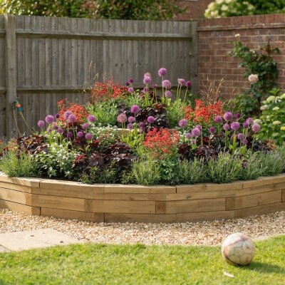 Cascading Curved Corner Raised Bed / 2.25 x 2.25 x 0.35 m