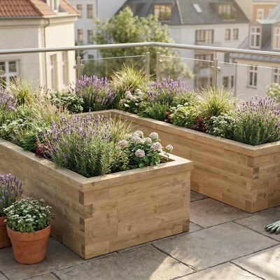 Large U-Shaped Planter / 3.75 x 2.625 x 0.55 m