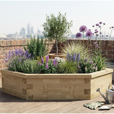 Triangle Planter / 1.5 x 1.5 x 0.45m