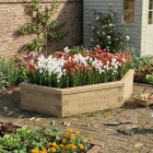 Triangle Planter / 1.5 x 1.5 x 0.45m