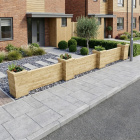 Pillared Retaining Wall / 5.55 x 0.65m