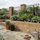 Railway Sleeper Style Retaining Wall / 4.125 x 0.75m