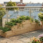 Strawberry Tower Planter / 3 x 0.75 x 0.65m