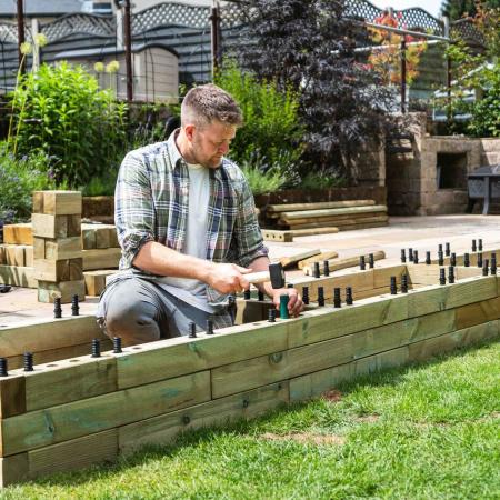 How to build a raised bed using WoodBlocX