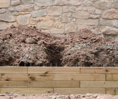 How to build a retaining wall with WoodBlocX