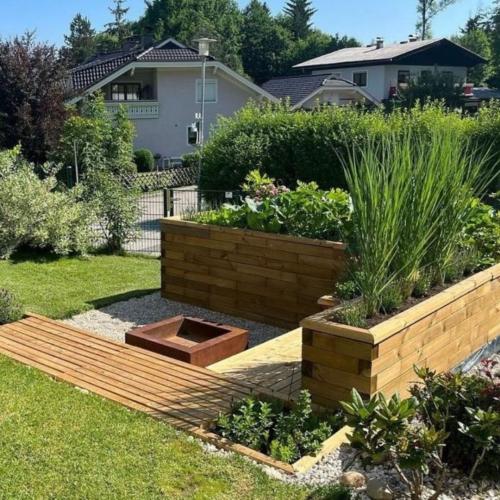 Marko's sunken fire pit garden seating area