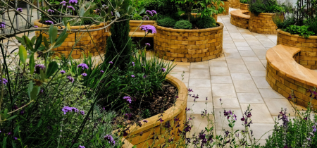 What raised bed shapes can I make using WoodBlocX?