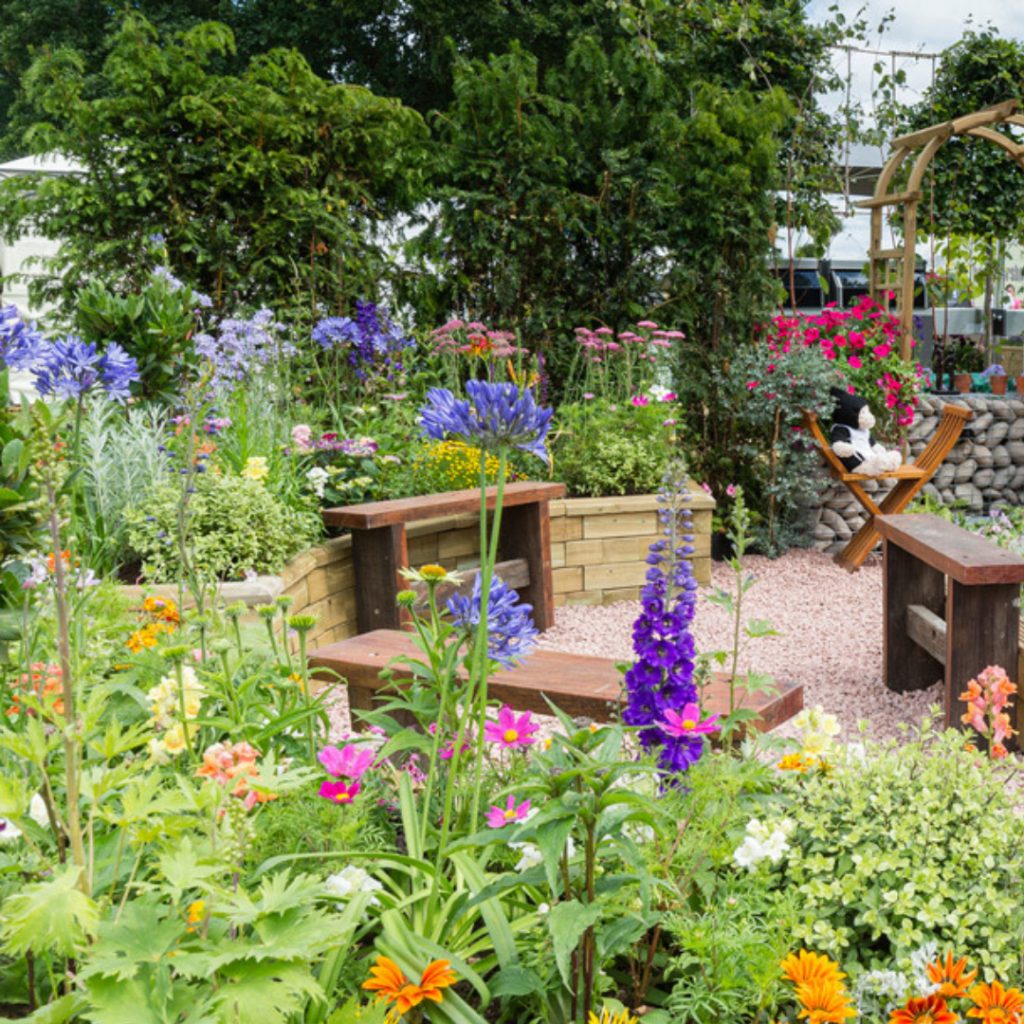 RHS Hampton Court Flower Show – The Therapeutic Garden