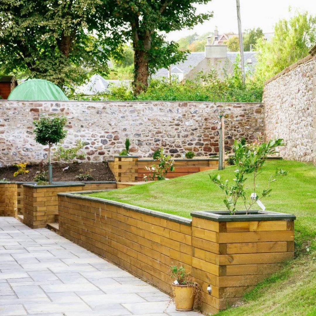 WoodBlocX retaining wall and stepideas