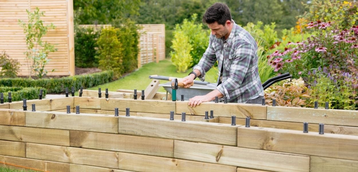 WoodBlocX raised beds are easy to build WoodBlocX is easy to build
