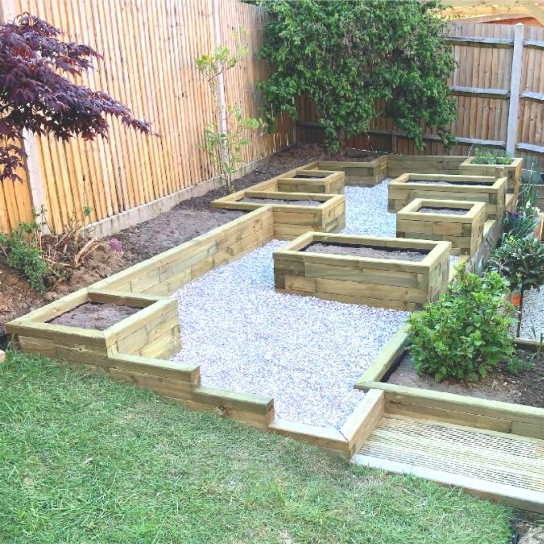 WoodBlocX sloped garden raised bed design