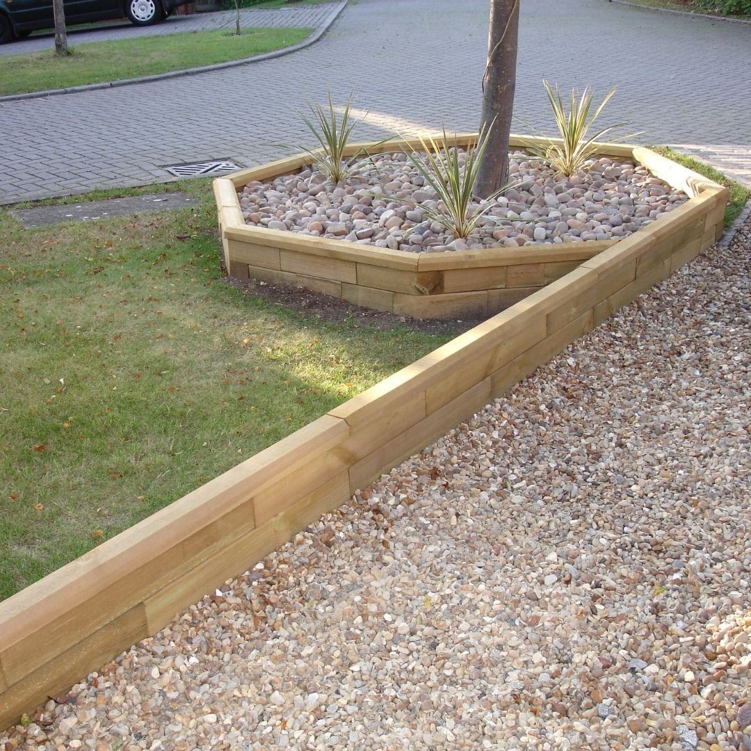 Driveway border edging using WoodBlocX