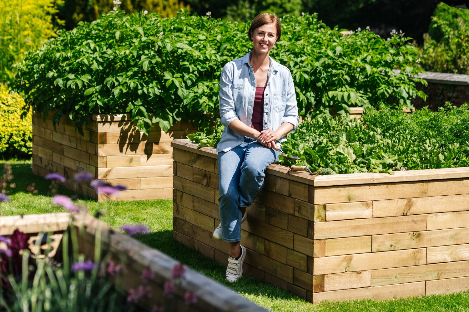 WoodBlocX growing raised beds