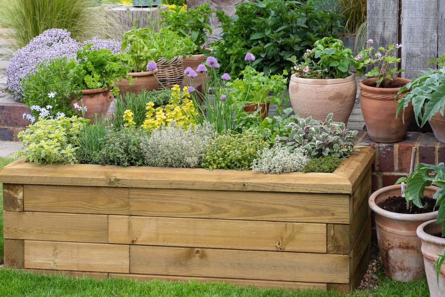 WoodBlocX herb garden