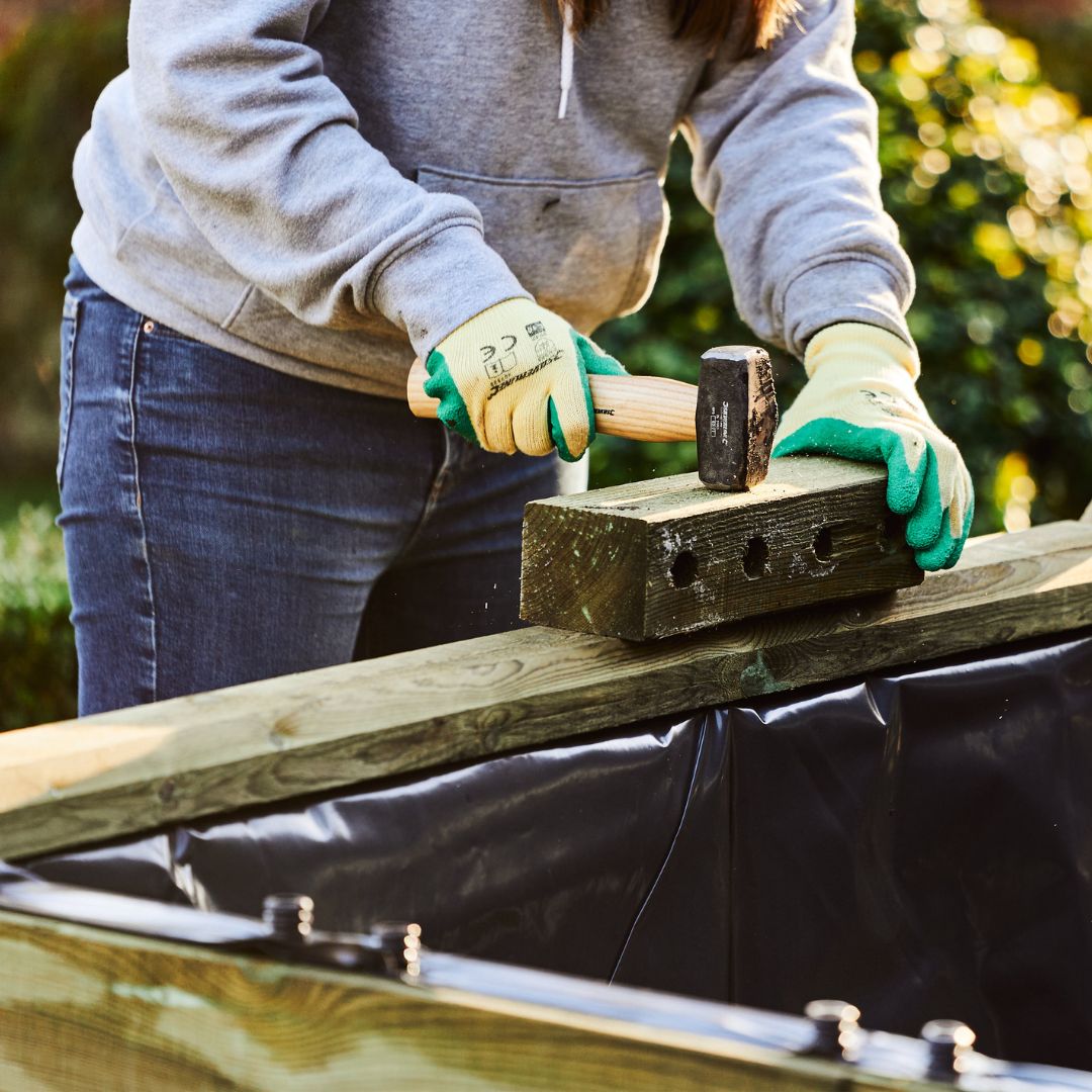 How to line a raised bed