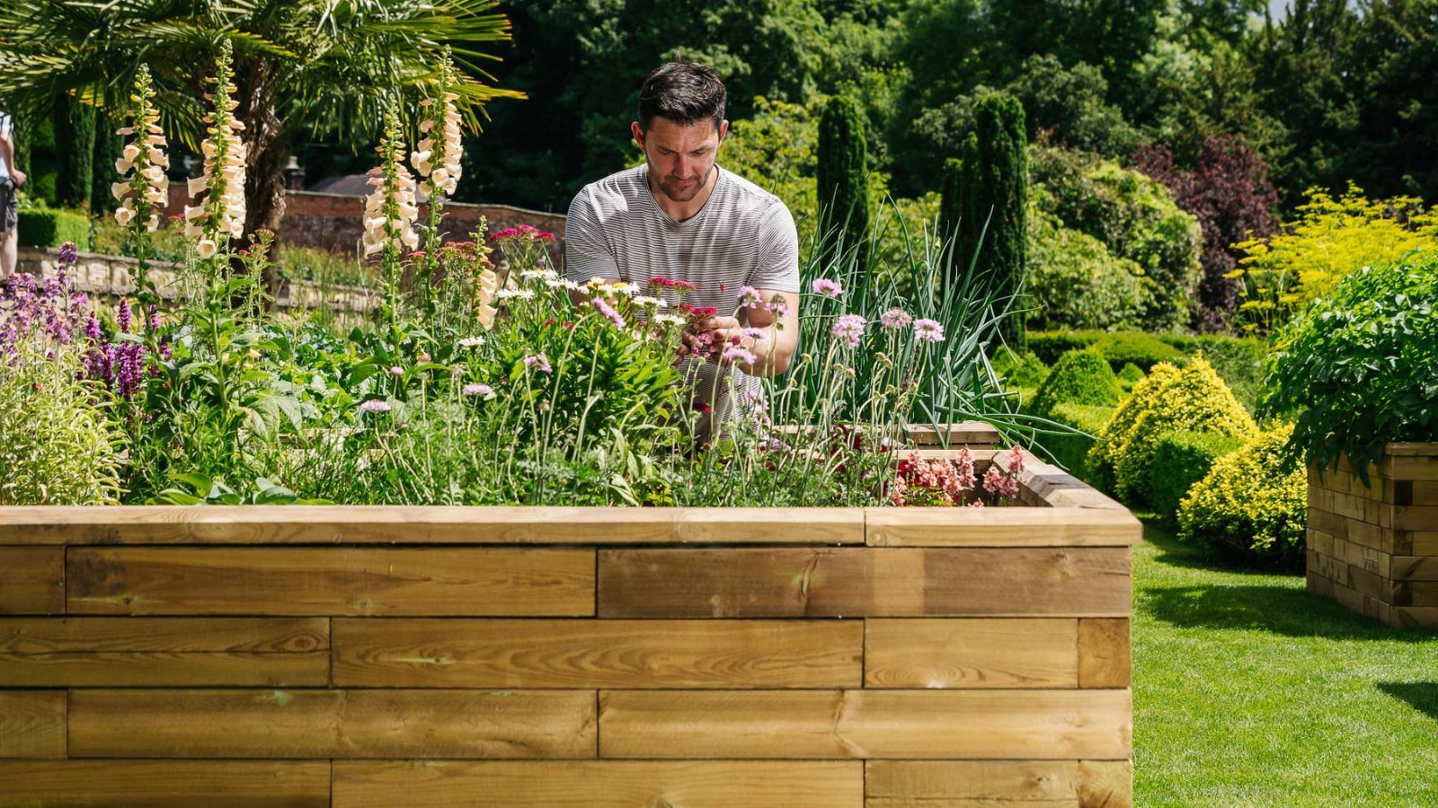 Tall raised bed ideas