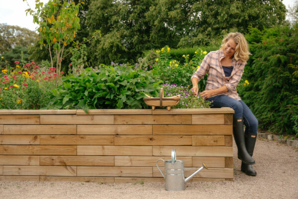WoodBlocX raised bed planter